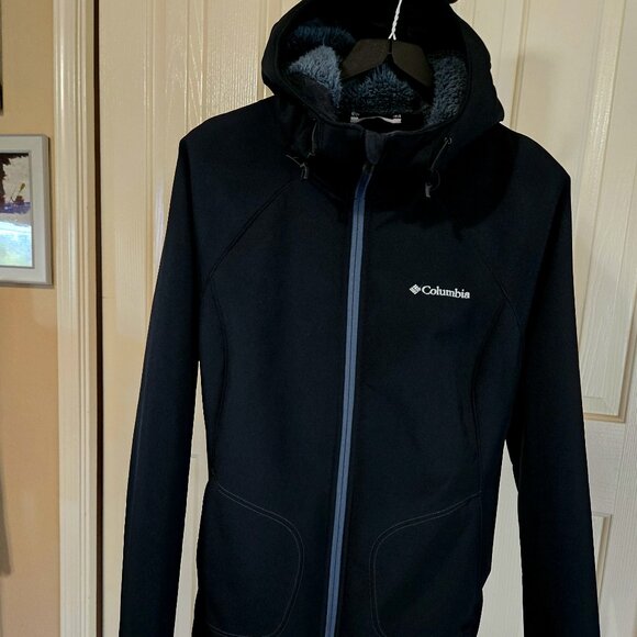 Columbia Women's Omni-Wind Jacket - size large - Picture 1 of 8